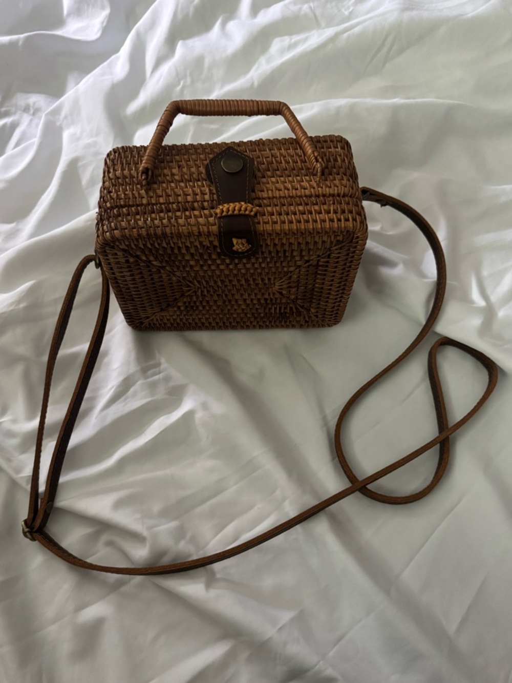 Wicker Woven Box Crossbody Bag in Brown